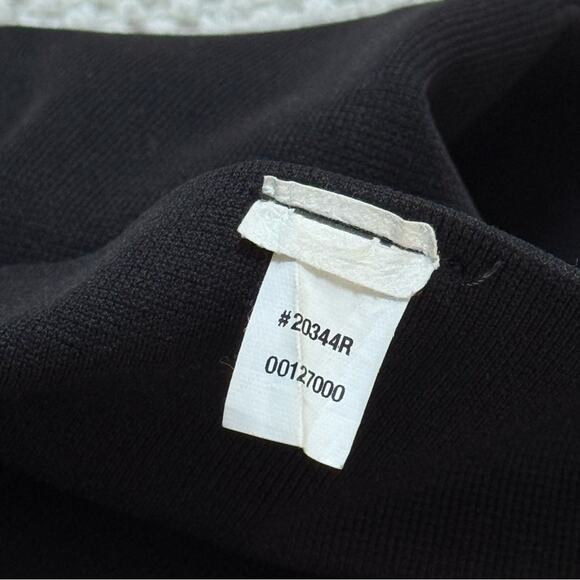 Spanx EcoCare Look at Me Now Very Black High Waisted Cropped Leggings Large - Picture 9 of 9